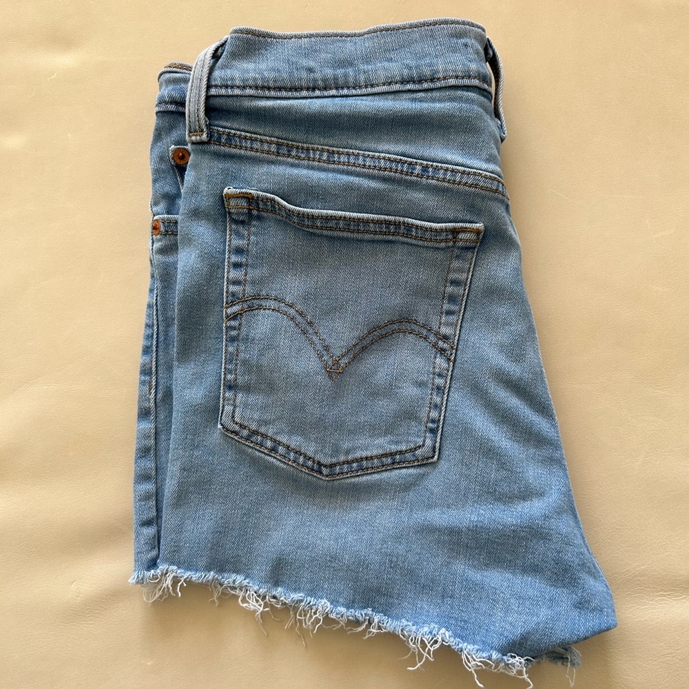 Levi Shorts